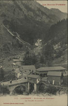 Les Hautes-Pyrénées : Cauterets, Buvettes de Mahurat : la Vallée de Lutour. - Toulouse : Phototypie Labouche Frère, [ca 1908]. - 1 postal : p&b ; 14x9 cm